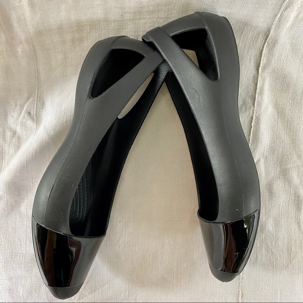 CROCS Open Vented Back Flat Ballet Rain Shoe - Picture 2 of 8